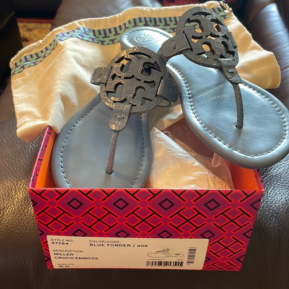 ❤️Tory Burch millers❤️ color Blue Yonder size 8.5 ⭐️like new one worn 3 times